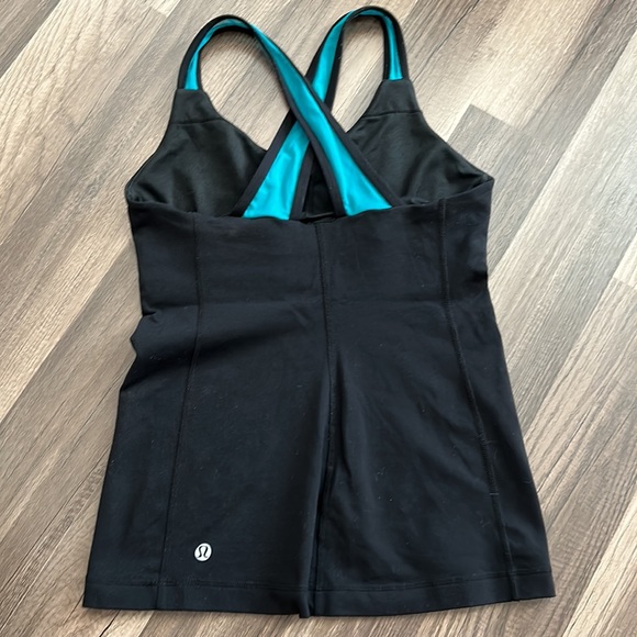 Lululemon Tank - Picture 2 of 4